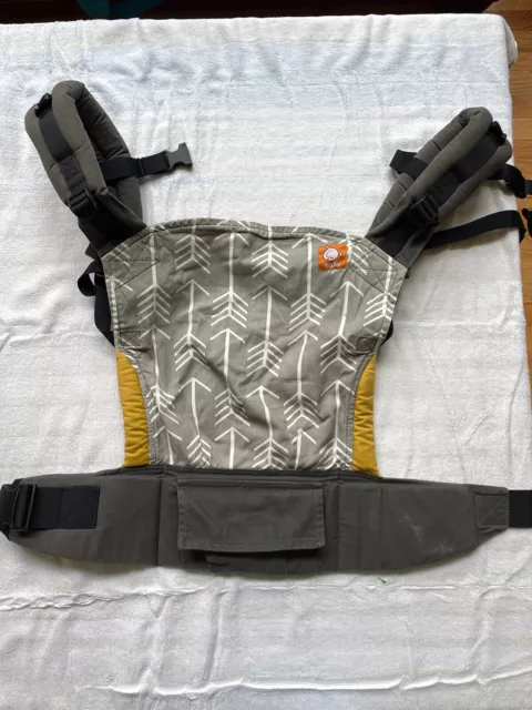 Tula Baby Carrier Grey/White pattern.