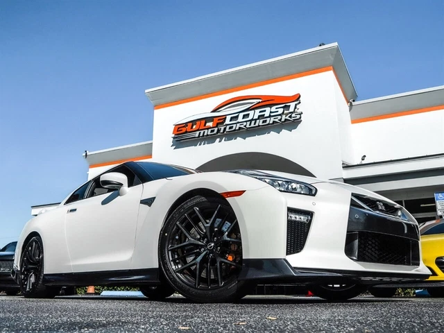 2018 GT-R Premium