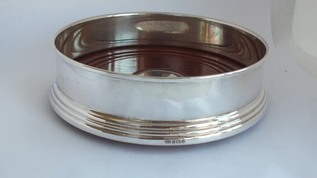 Fully Hallmarked Wine Bottle Holder Birmingham 1995 by W I Broadway & Co