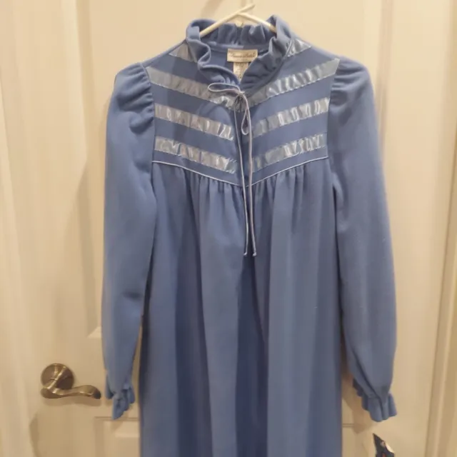 VINTAGE NWT Women's House Coat / Robe From Sears Blue Medium 12-14