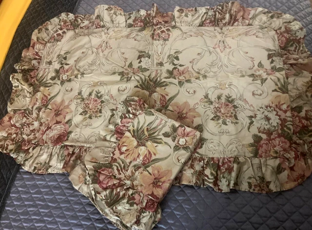 Vintage Ralph Lauren Guinevere King Pillow Shams Ruffled Floral Set of 2 Cottage