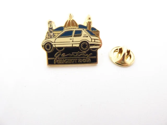 Pin's Tennis / Peugeot 205 - Zamac Signé Hélium Paris (Collection - Occasion)