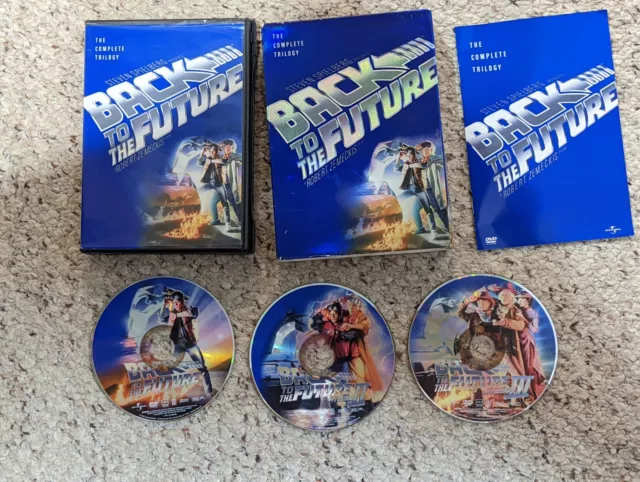RITORNO AL FUTURO Trilogia - Cofanetto 4 DVD Collector's + 3 Tazze Mug e  Gadget EUR 60,00 - PicClick IT