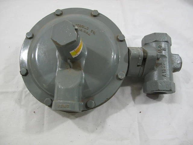 (1) NEW Fisher Controls Gas Regulator  --  3/4" NPT  --  3/16" Orifice (AD)