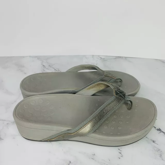 Vionic Womens 380 High Tide Gray Slip On Wedge Flip Flop Thong Sandals Size 8