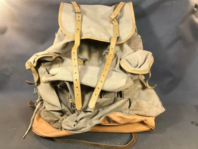 Ancien sac à dos en toile et cuir LAFUMA armature breveté SGDG randonnée scout