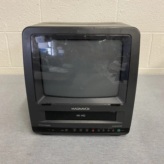MAGNAVOX 9& COLOR TV/VCR Combo VHS Player CCR095AT04 "READ" £94.39