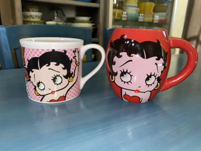 2 Betty Boop Mugs Cups King Features Syndicate Red Pink White