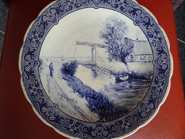 Des Carreaux De Delft Vintage En Céramique Blanche Et Bleue Suspendus Dans Style Rubens 149554632