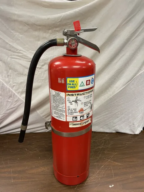 BADGER PYRO-CHEM FIRE EXTINGUISHER 20 LB. MODEL: 20MB-3H ABC Dry Chemical USED