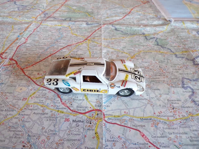 Politoys N°534 Ford Lola GT 1960s – Miniature 1/43 Collection – Occasion