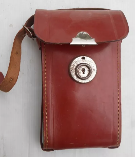 Sacoche cuir jolie pour appareil photos ancien Nice leather bag vintage camera