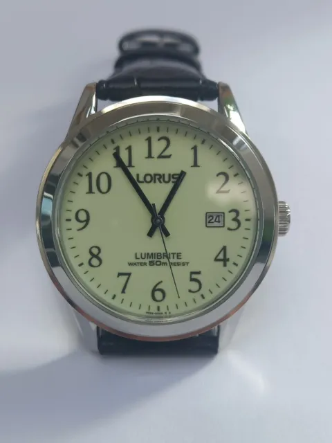 Gents Lorus Wristwatch From Seiko. Fully Working. Lumbrite Dial.
