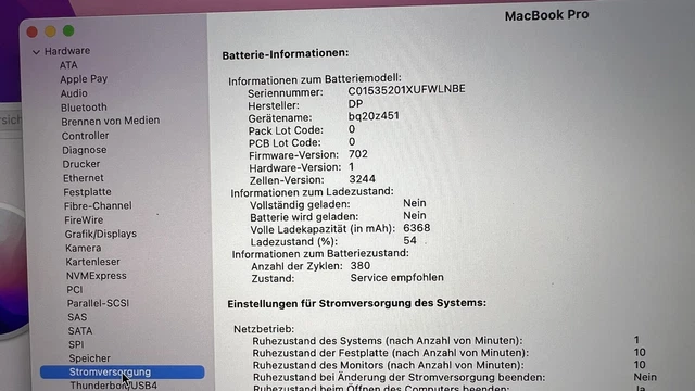 Apple MacBook Pro 15,4, 16 GB, 2,2 GHz i7 QuadCore i7, 250 GB unità di memoria a stato solido, Monterey 12