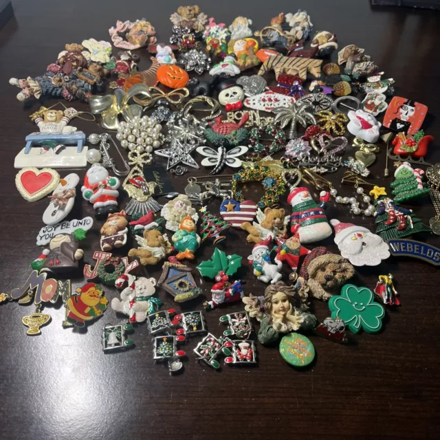 Jewelry Craft Lot Vintage Broken Boyd’s Bears Christmas Halloween Brooches Pins