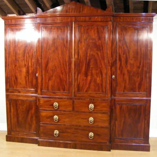 Good Quality 19Th Century Mahogany Breakfront Wardrobe