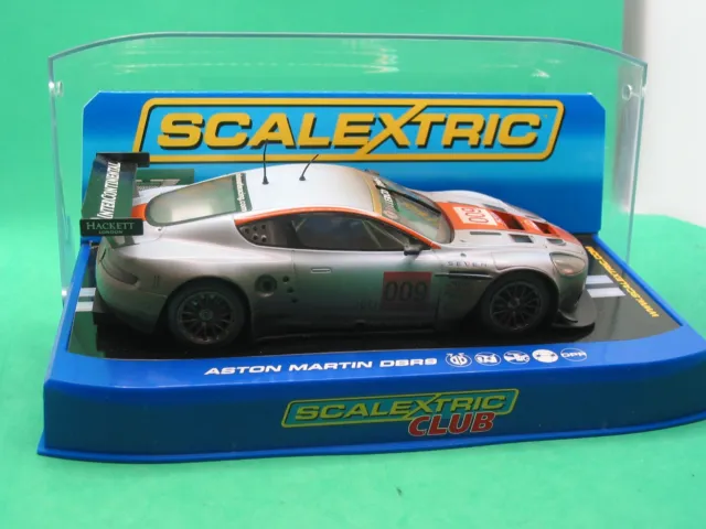 Scalextric C2965 ASTON MARTIN DBR9 #009 GULF RACE FINISH CLUB EDITION BNIB