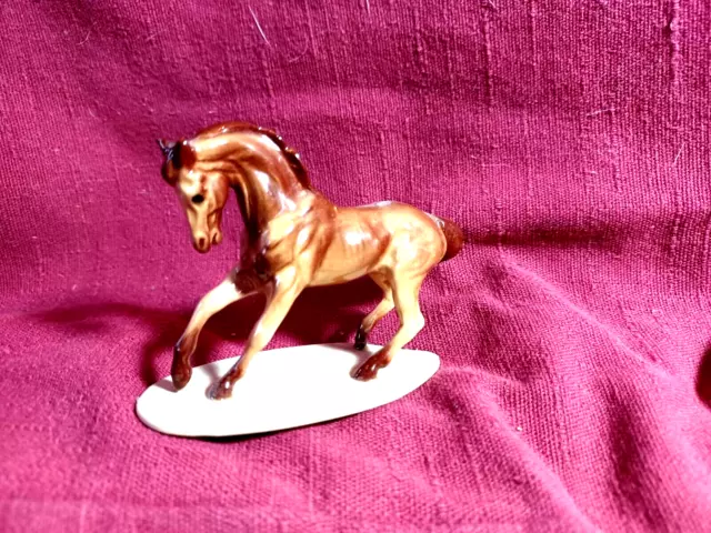 HAGEN RENAKER Miniature HORSE FIGURE FRISKY MARE 3" x 2 1/2"