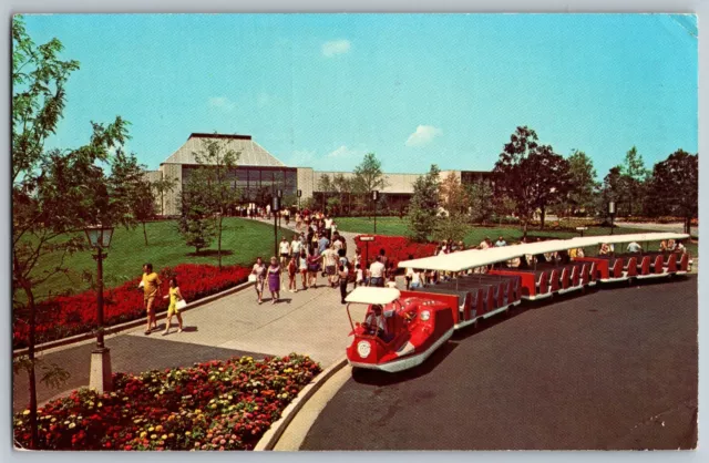 Hershey, PA - Chocolate Hershey's World, Shuttle Parking Lot - Vintage Postcard