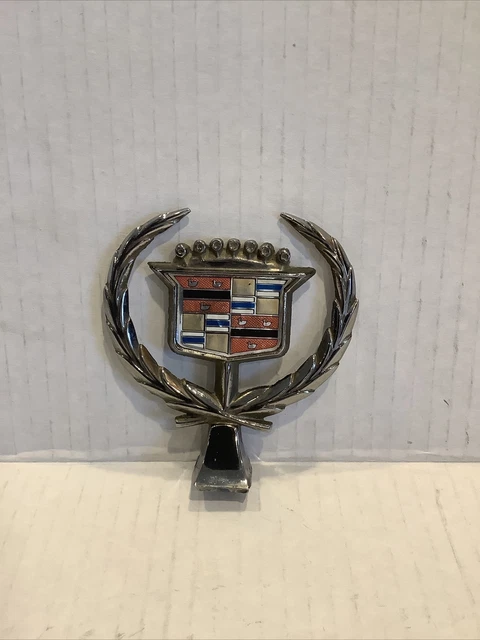 VINTAGE CADILLAC WREATH CREST HOOD ORNAMENTGOLD TONE 海外 即決-