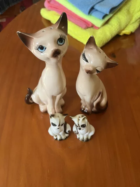 Vintage Retro  Siamese Cat Figurine Salt And Pepper Shakers Japan . 2 Sets