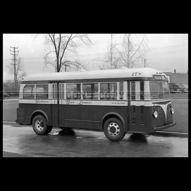 Photo A.036327 YELLOW COACH TD-2401 1940 BUS AUTOBUS