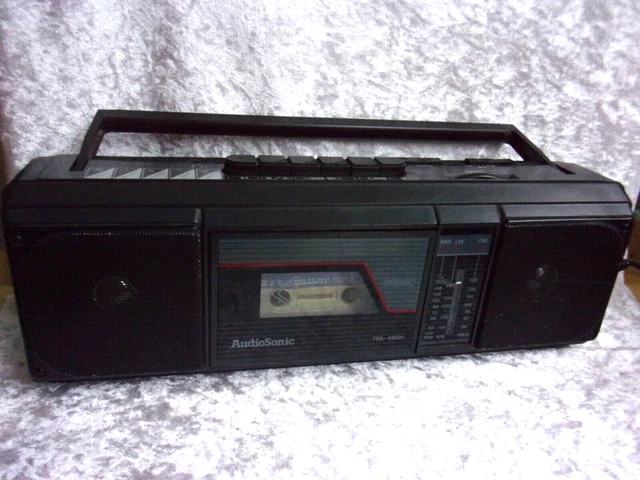 AUDIOSONIC RADIO PORTABLE 3 BAND FM MW LW PILES SECTEUR Modèle TK-374 & CASSETTE