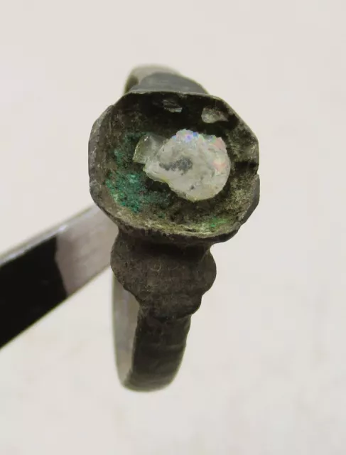 A2 Detector Finds Ancient Roman Bronze Ring Gemstone Missing