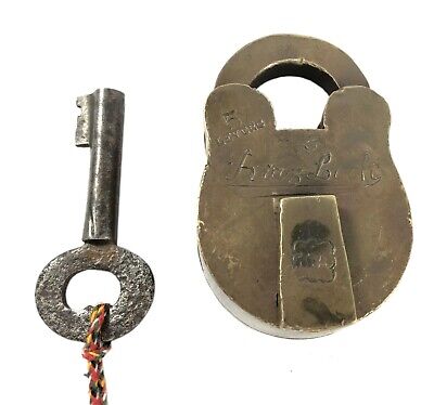 Antique Unique Shape Beautiful Collectible Solid Brass One Key Padlock. G2-400