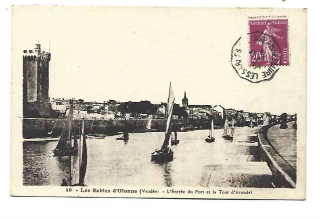85 - Les Sables D Olonne - L Entree Du Port Et La Tour D Arundel