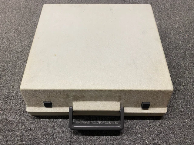 Schreibmaschine Olympia Traveller