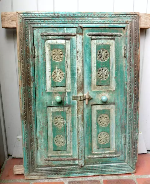 Ancienne porte indienne 84x59,5cm avec son encadrement