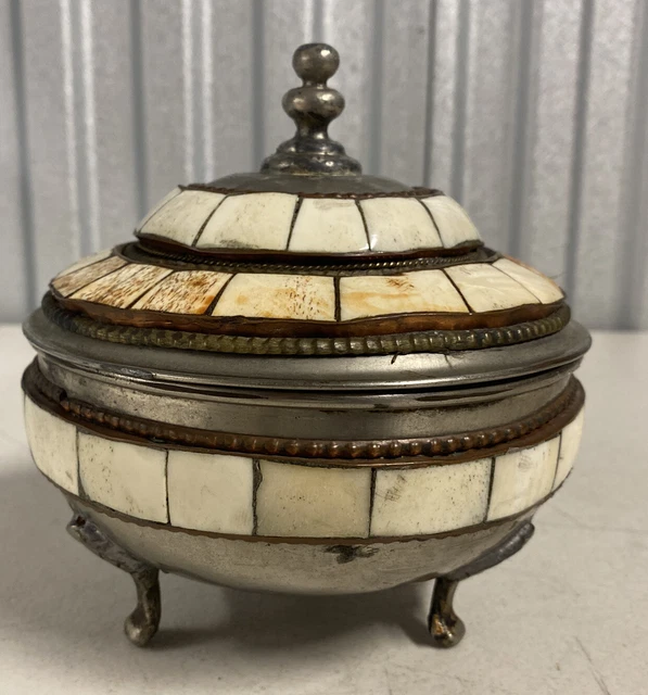 Antique Moroccan Bone Bowl with Lid Cherifien Empire