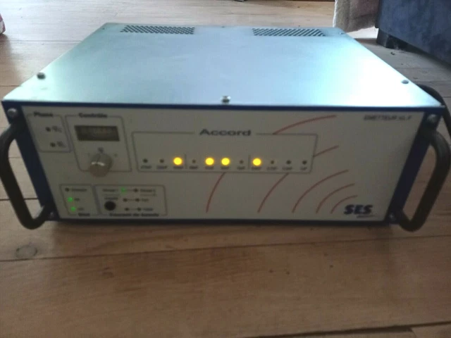 soldes ! émetteur radio SES 35120 en bel état fonctionne très bien 12 kilos
