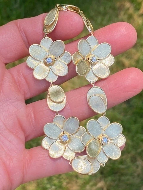 Marco Bicego Petali 18K Yellow Gold & Diamond Flower Bracelet Marco Bicego Petali 18K Yellow Gold & Diamond Flower Bracelet