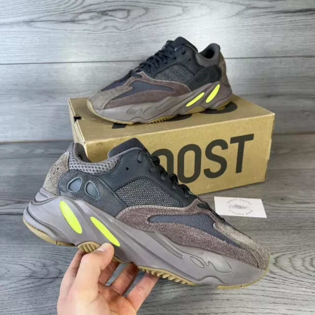 Adidas yeezy 700 gialle prezzo sale