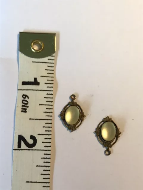 1 Vintage Brass Banana Bob YELLOW MOONSTONE Finding/Charm/Connector