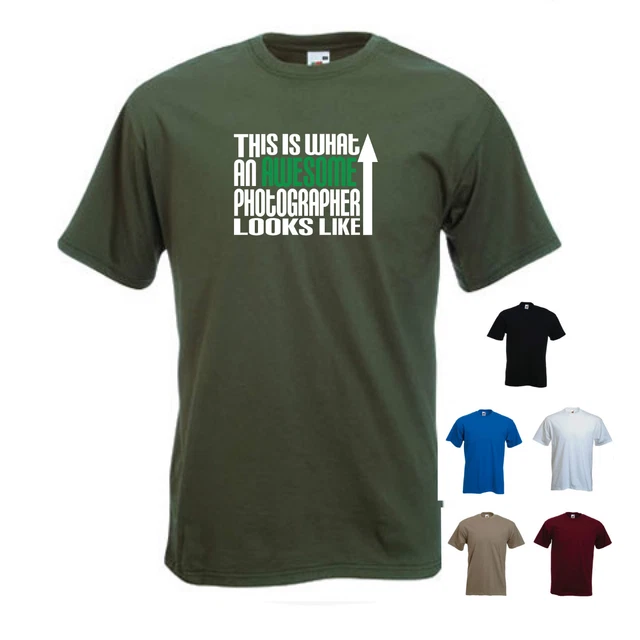 'This is what an Awesome Photographer looks like' Camera Fan DLSR Funny T-shirt