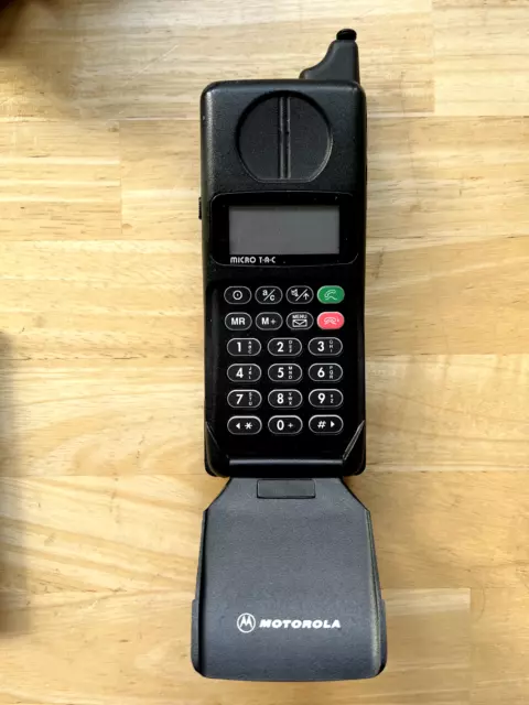 Motorola MicroTAC International 5200