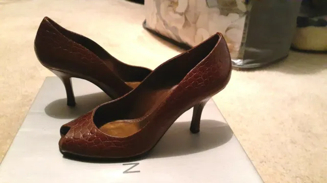 Liz Claiborne Flex Women's Brown Peep Toe Pumps Size 6M Shoes