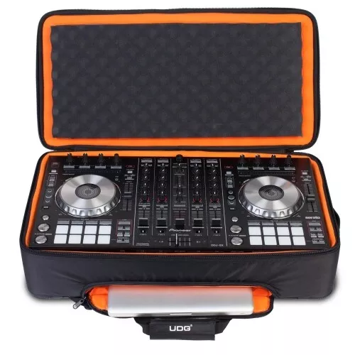 UDG - U9104BL/OR - Ultimate MIDI Controller Backpack Large MK2 Black/Orange Insi