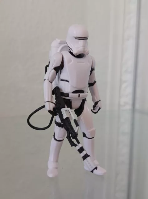 First Order Flame Trooper - The Force Awakens - Star Wars - Hasbro