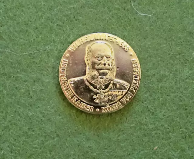 Preussen Medaille 1888 / 1988 Kaiser Wilhelm I. (1797 - 1888) - hart vergoldet