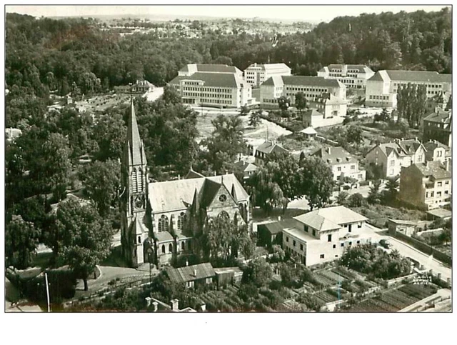 57.FORBACH.n°31.LE TEMPLE PROTESTANT.CPSM.EN AVION AU DESSUS DE....