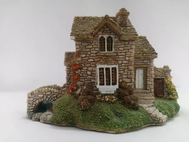 Lilliput Lane - Helmere Cottage - England Collection - Pre-Owned