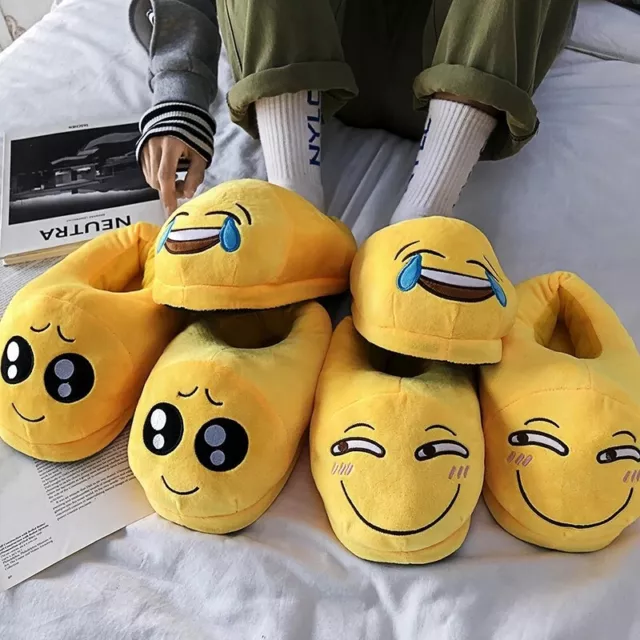 Chausson Emoji Pantoufle Chaude Hiver Anti Derapant  Smiley Homme Femme Enfant 2