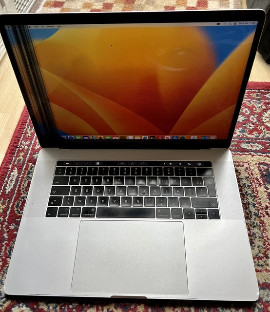 Apple MacBook Pro A1707 EMC 3162 15 pollici ""Core i7" 2,8 touch bar 16 GB 500 GB unità di memoria a stato solido