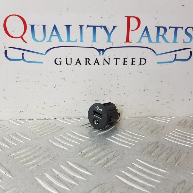 Nissan Juke F15 Mk1 Presa Connettore Usb Aux 2011