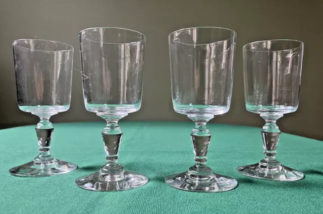 4 verres en cristal de Baccarat Saint-Louis (?) forme cylindrique - H : 11 cm