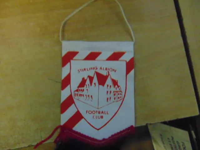 Pennant Stirling Albion FC 1980s (Small size)